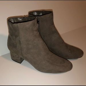 Ankle boots